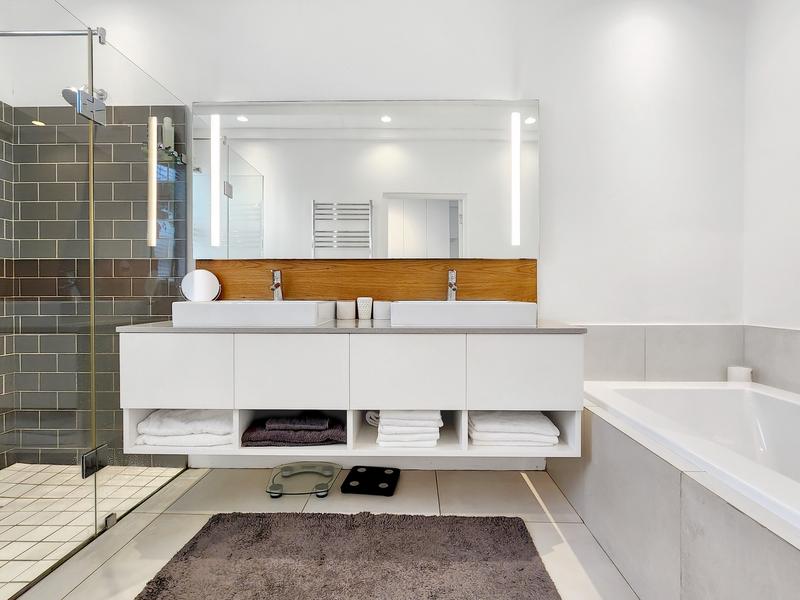 4 Bedroom Property for Sale in Higgovale Western Cape